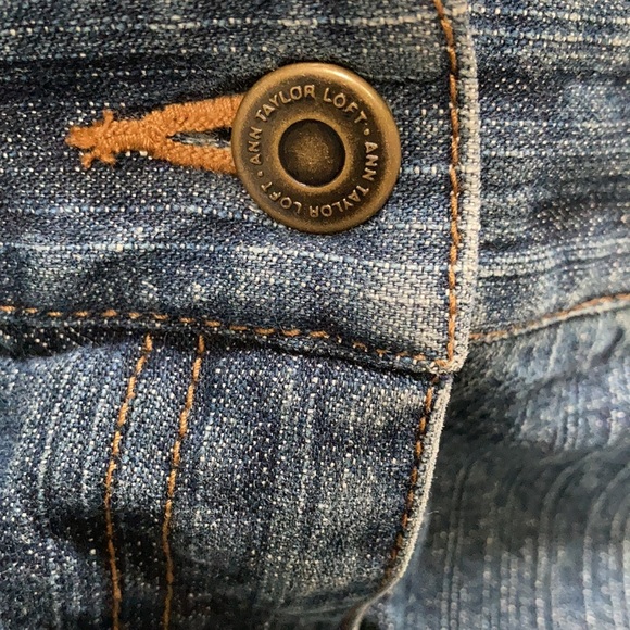 ANN TAYLOR LOFT JEAN SKIRT - Picture 4 of 8